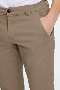 Lindbergh Chinos