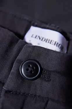 Lindbergh Chinos