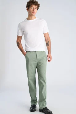 Lindbergh Chinos