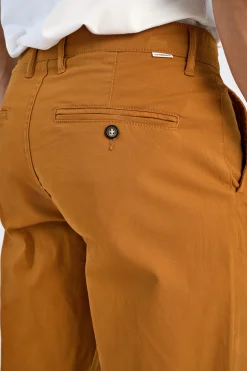 Lindbergh Chinos