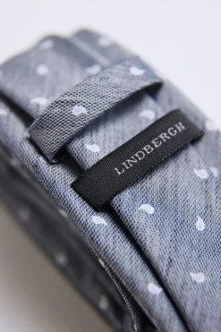Lindbergh Slips